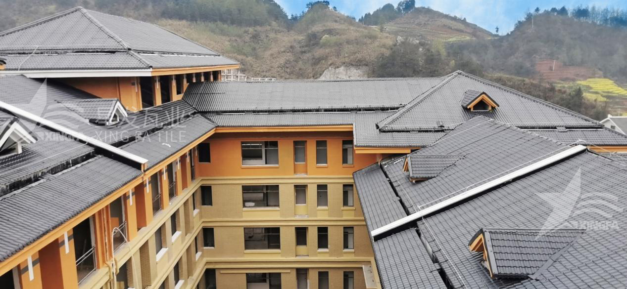 揭秘！包工包料安裝合成樹脂瓦每平方需要多少錢？