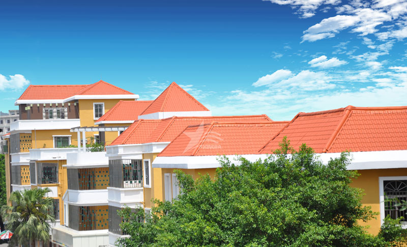 平改坡樹脂瓦工程，合成樹脂瓦輕質(zhì)高強，穩(wěn)固無憂提升城市整體面貌