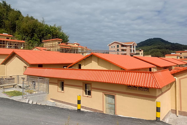 樹(shù)脂瓦的壽命，質(zhì)量與維護(hù)的秘密